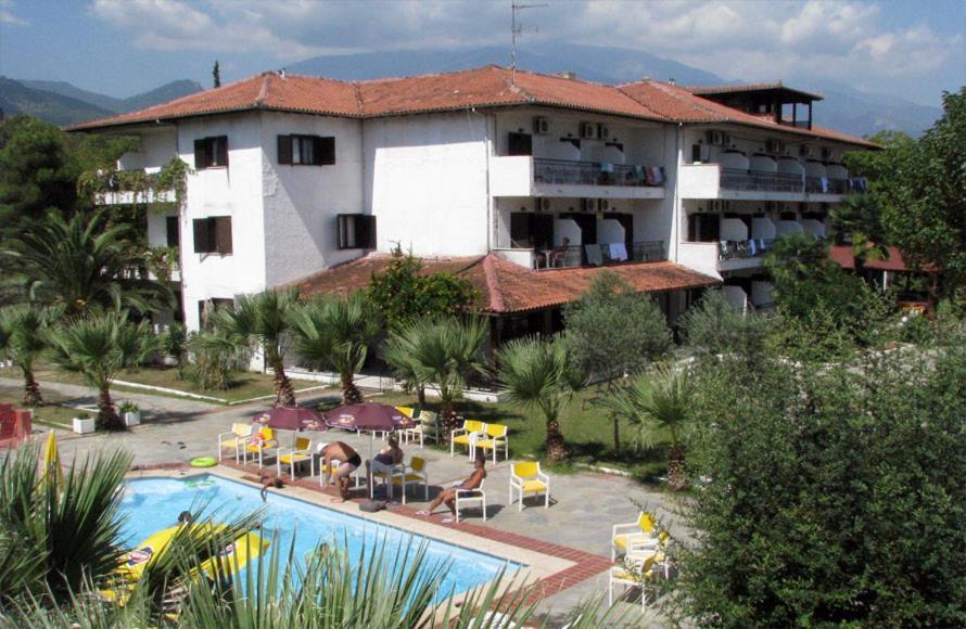 ניו פנטלימונאס Athina Hotel מראה חיצוני תמונה